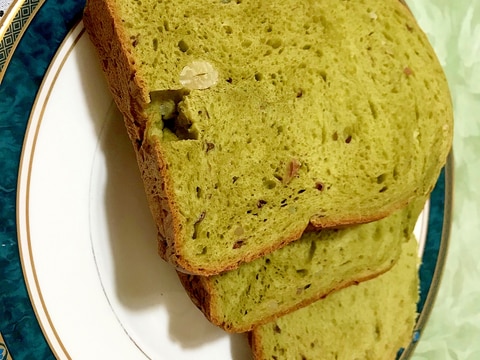 HBで抹茶食パン★甘納豆入り